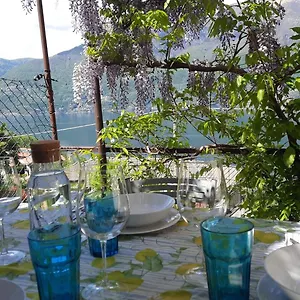 Casa Vacanze - Casa Quattro Luci Ferienhaus Tronzano Lago Maggiore