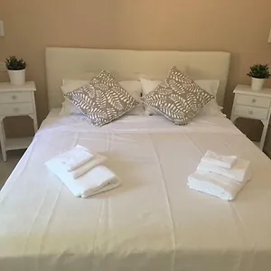 Queen Chic , La Spezia Italy